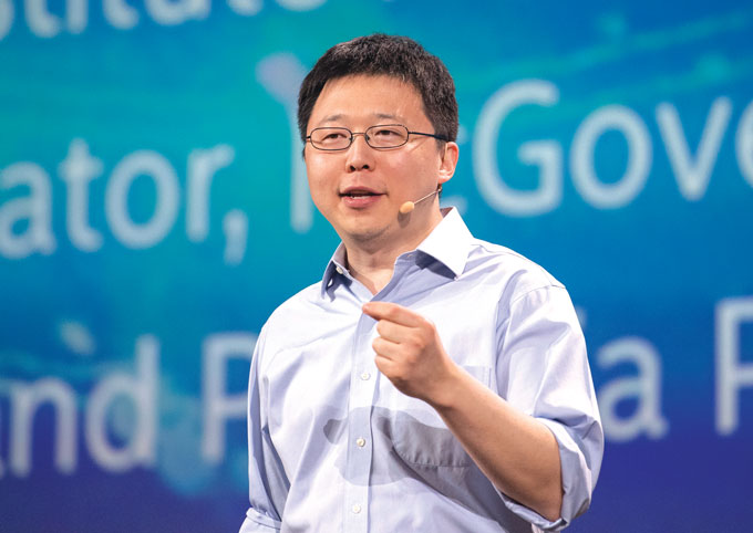 张峰，博德研究所核心研究所成员，麻省理工学院教授