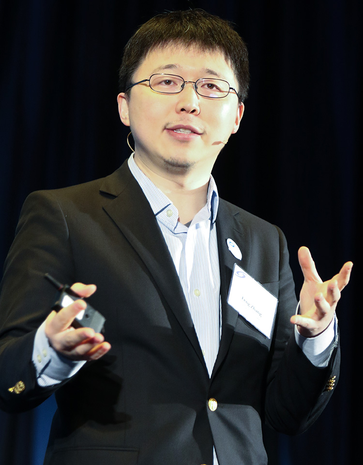 Feng Zhang在校友会议上谈到了CRISPR/CAS9的创建。