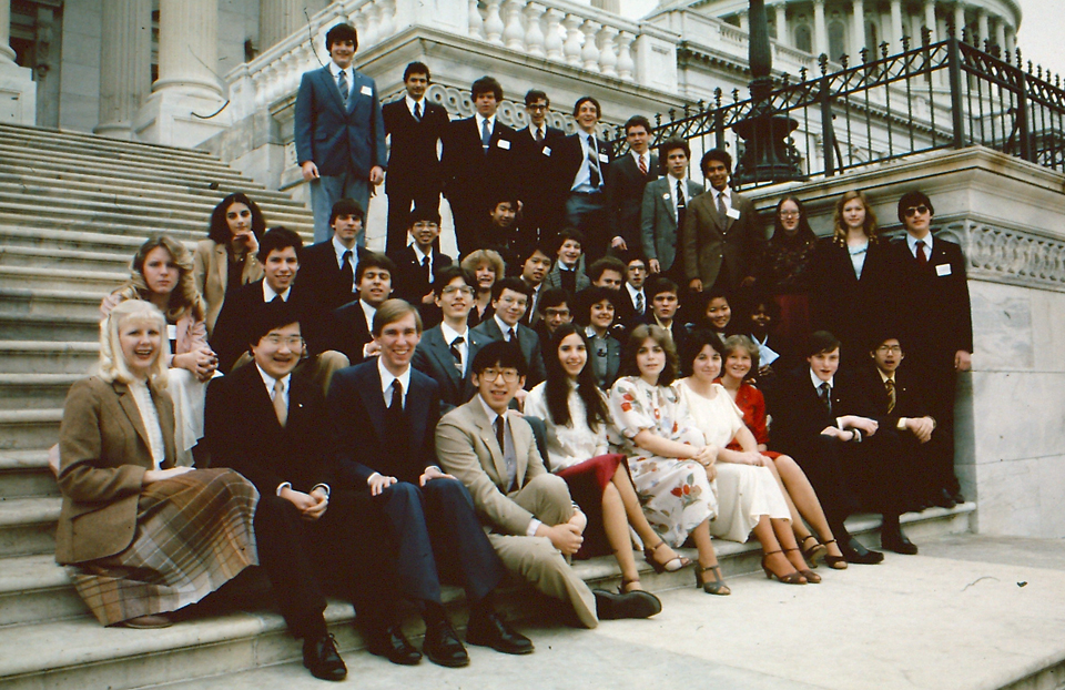 1982年科学人才搜索国会大厦的决赛选手。西区圣斯。