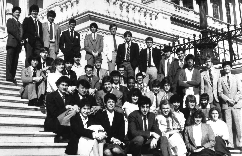 1985年科学天才选拔决赛在国会大厦举行。西屋电气。