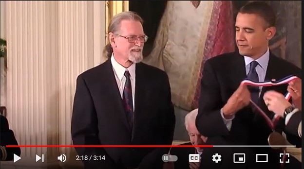 著名校友——大卫·芒福德与奥巴马总统